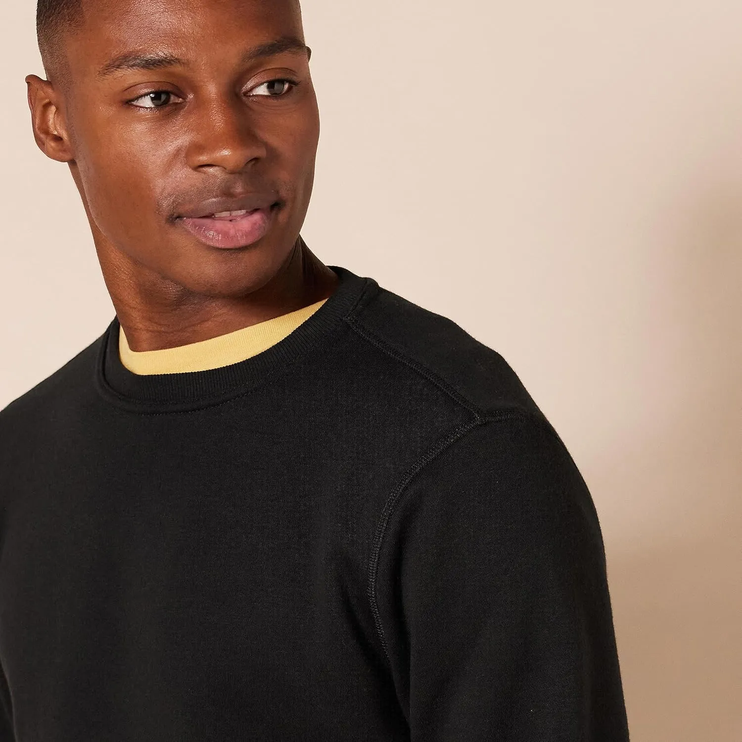 Amazon Essentials Men's Fleece Crewneck Sweatshirt (Available in Big & Tall)