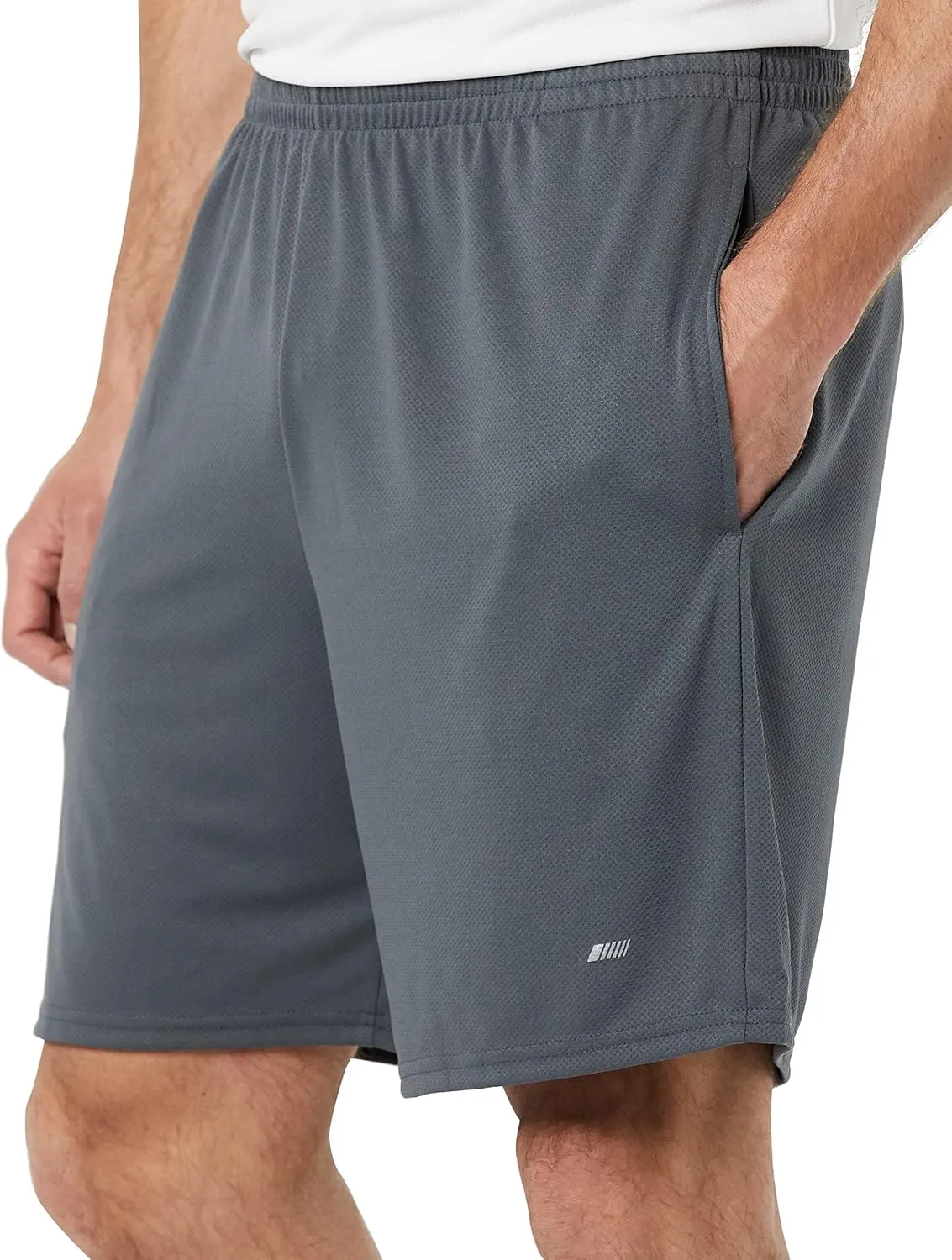 Amazon Essentials Men's Performance Tech Loose-Fit Shorts (Available in Big & Tall), Pack of 2