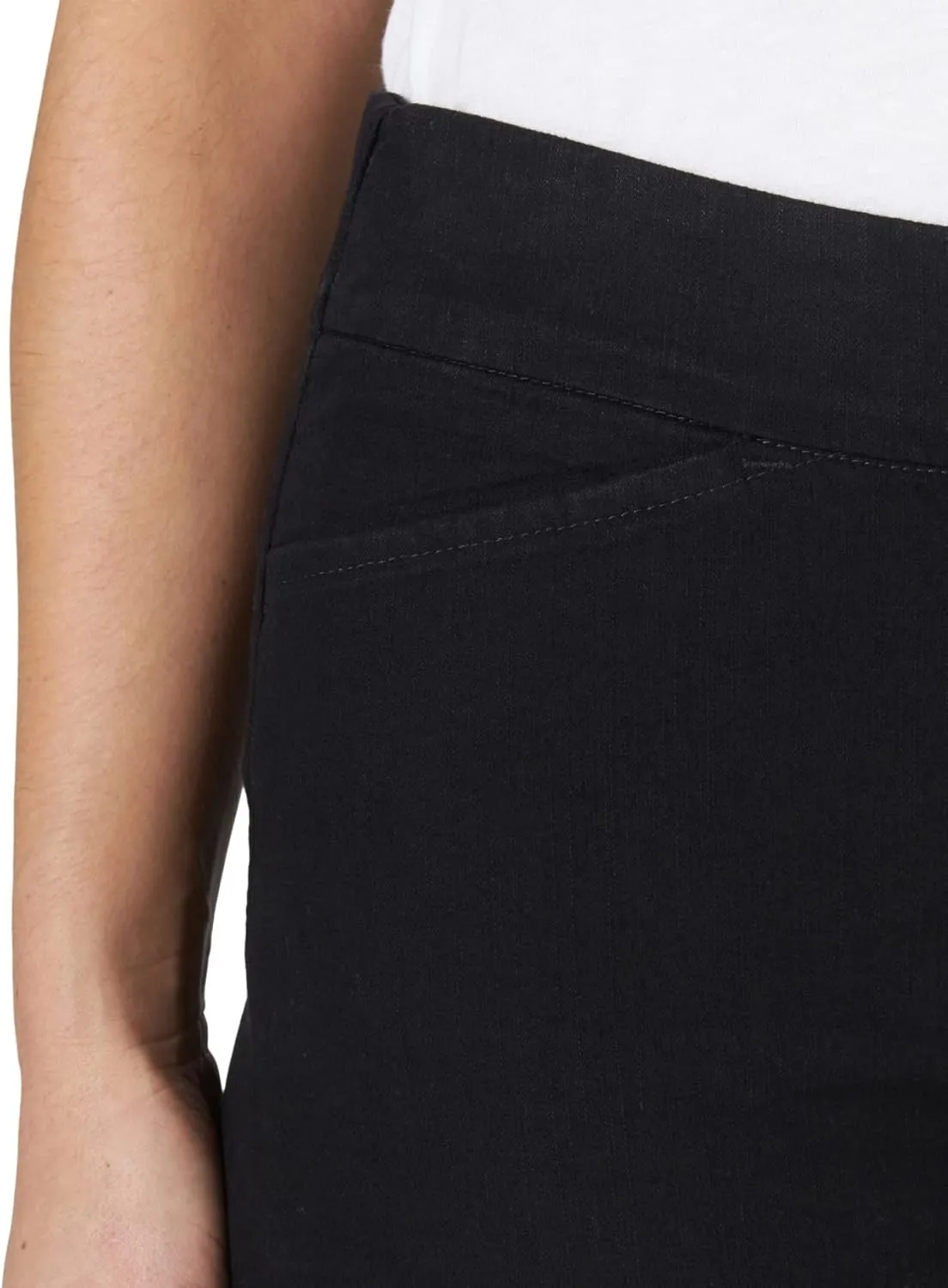 Chic Classic Collection Women's Easy Fit Elastic Waist Pull-On Capri