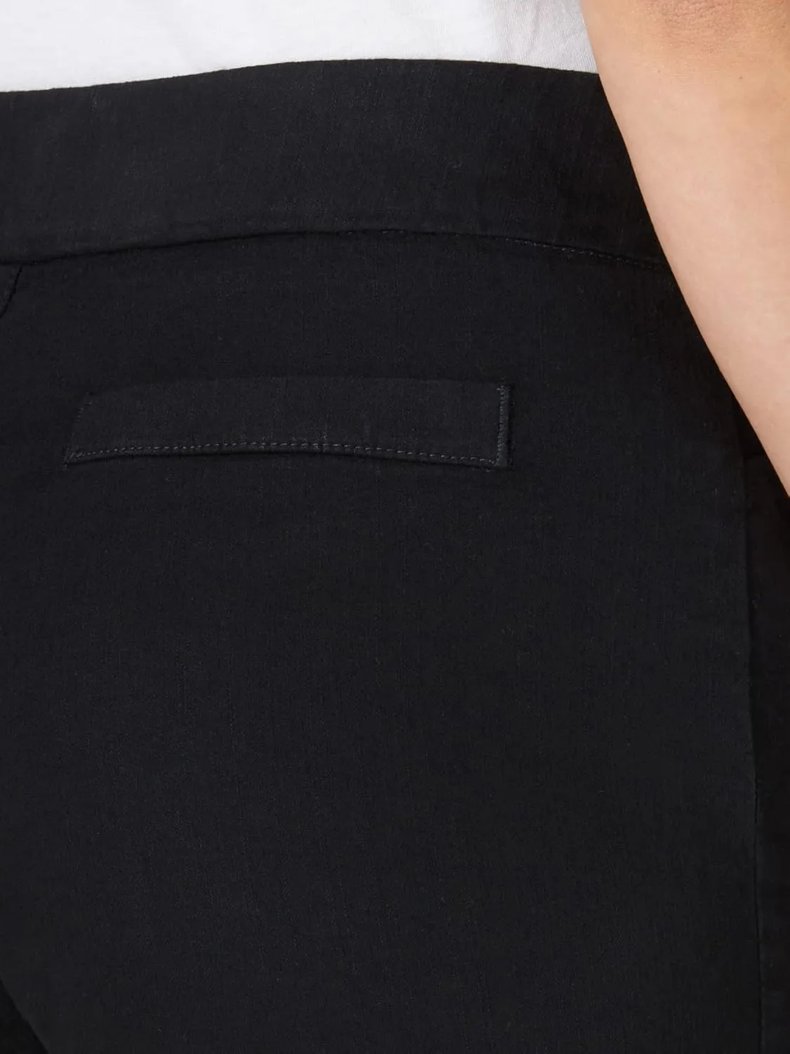 Chic Classic Collection Women's Easy Fit Elastic Waist Pull-On Capri