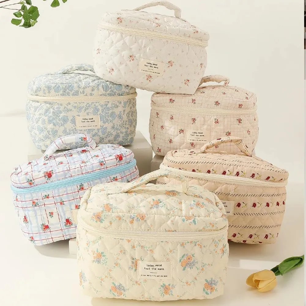 Cotton Quilted Travel Makeup Bag Women Girls Floral Graphic Coquette Large Cosmetic Toiletry Bags Cute Aesthetic Case Organizer Kits (Large05#Floral)