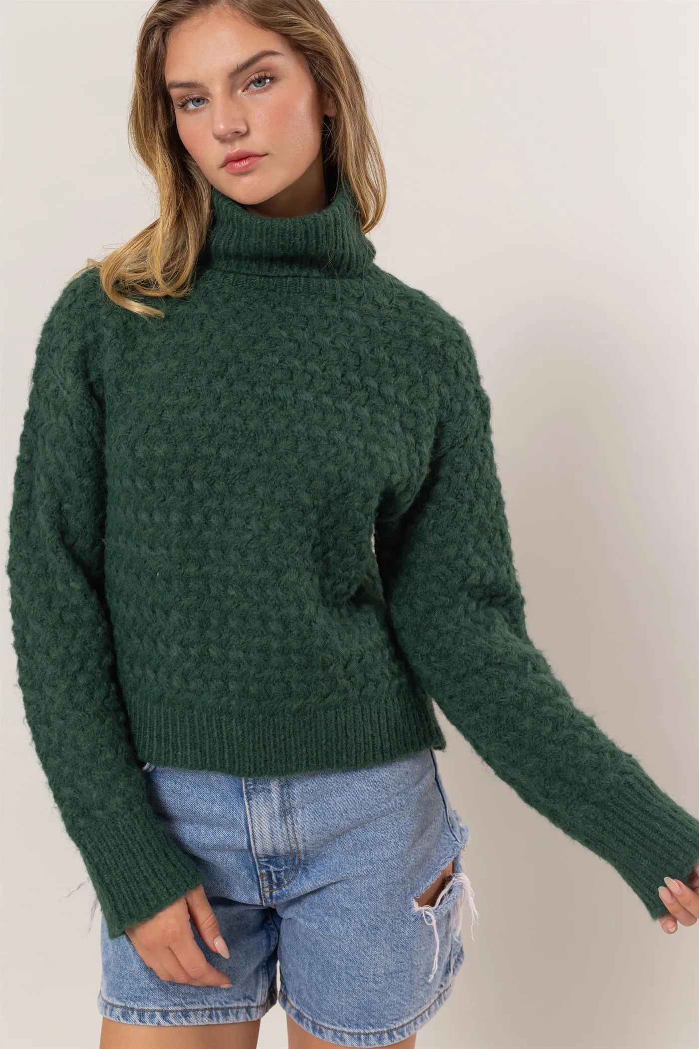 DZ24F608-Turtleneck Sweater
