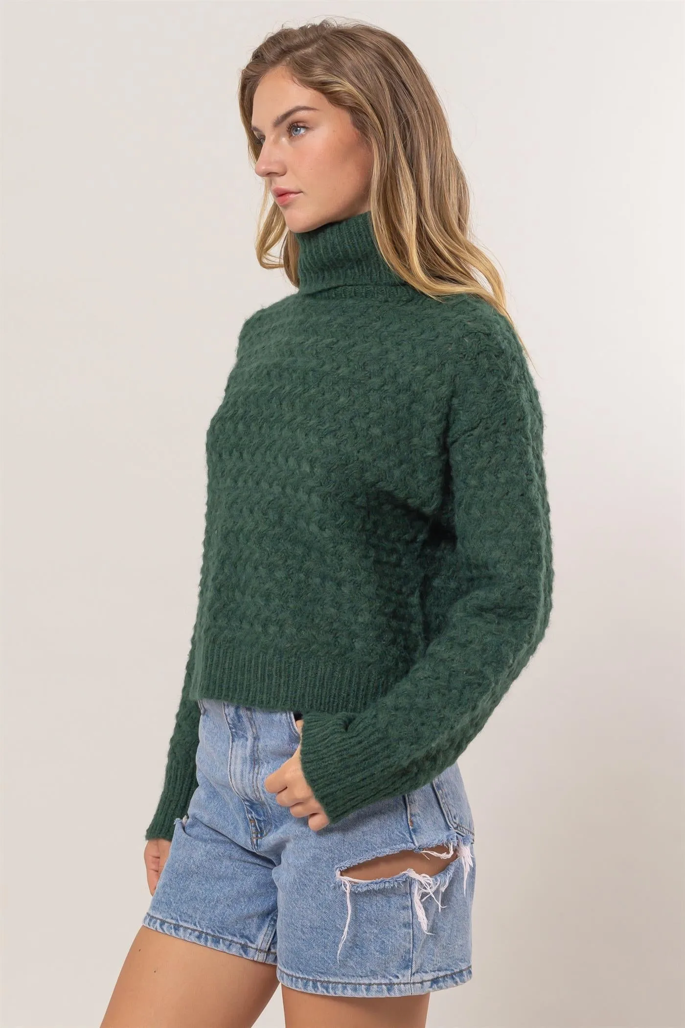 DZ24F608-Turtleneck Sweater