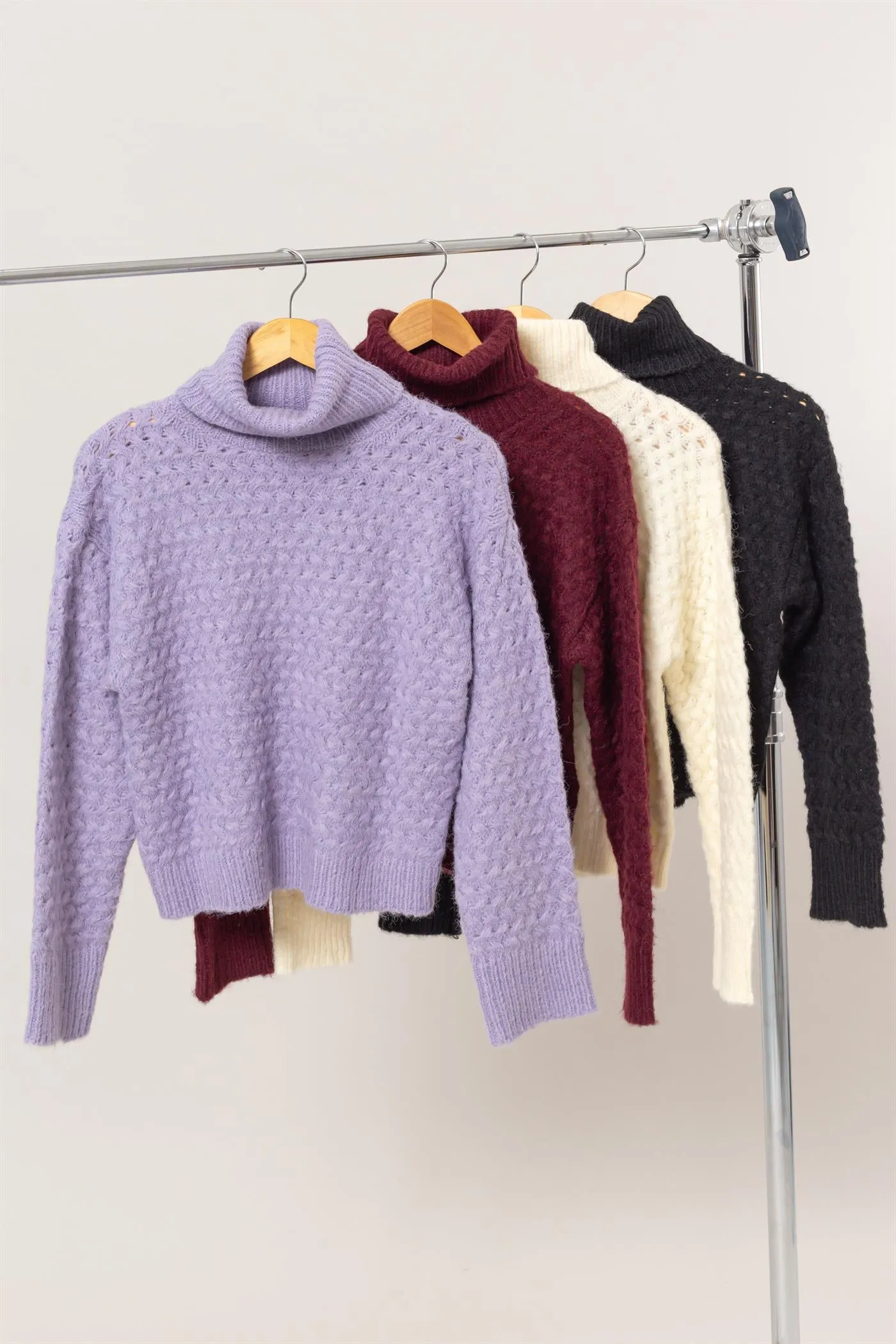 DZ24F608-Turtleneck Sweater