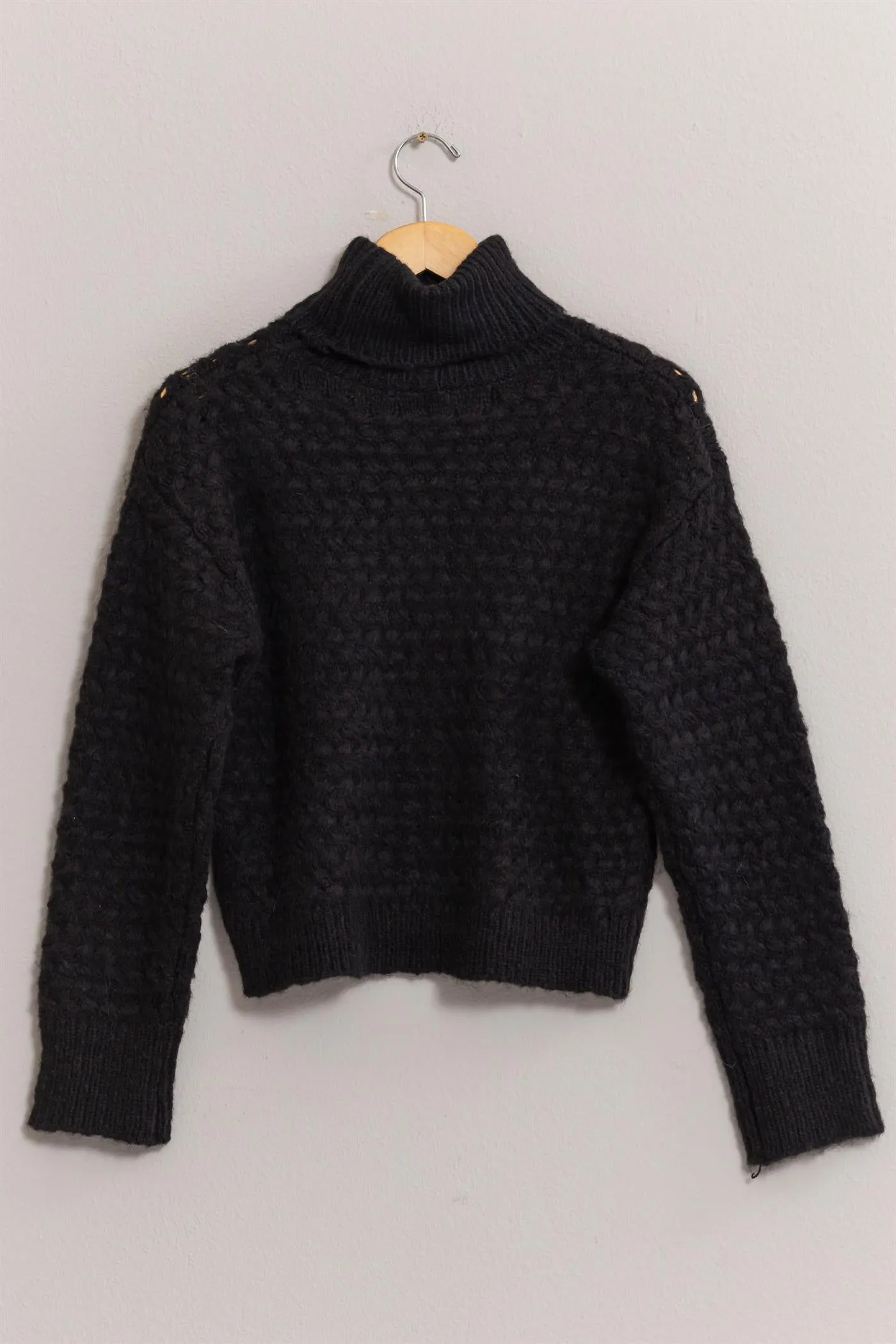 DZ24F608-Turtleneck Sweater