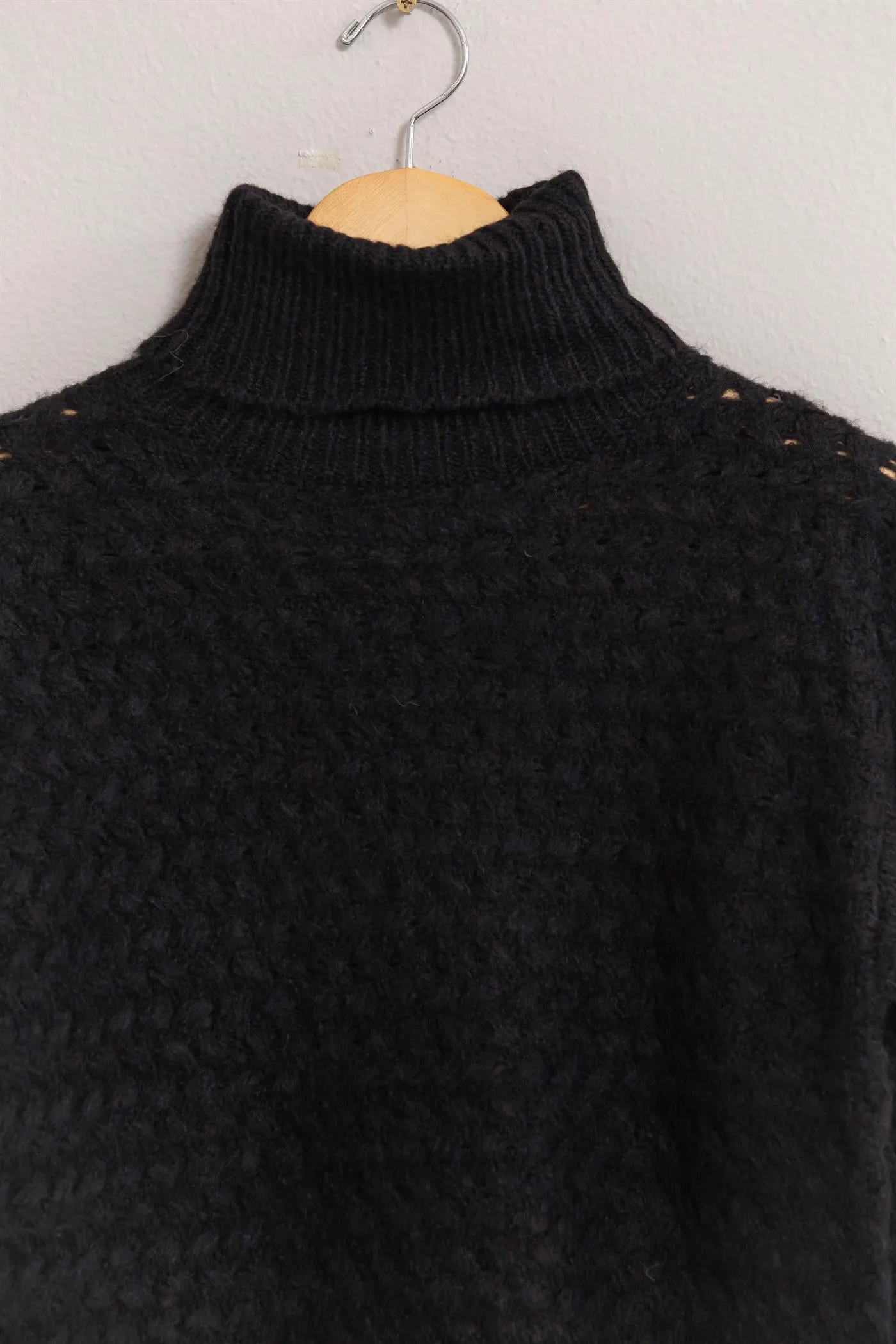 DZ24F608-Turtleneck Sweater