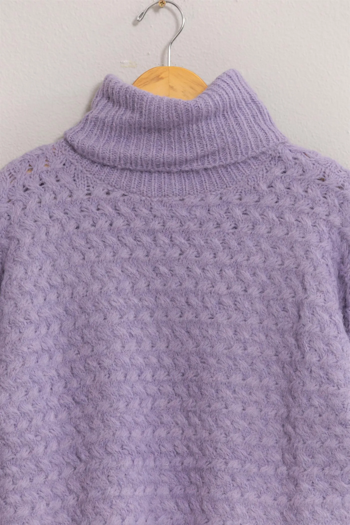 DZ24F608-Turtleneck Sweater