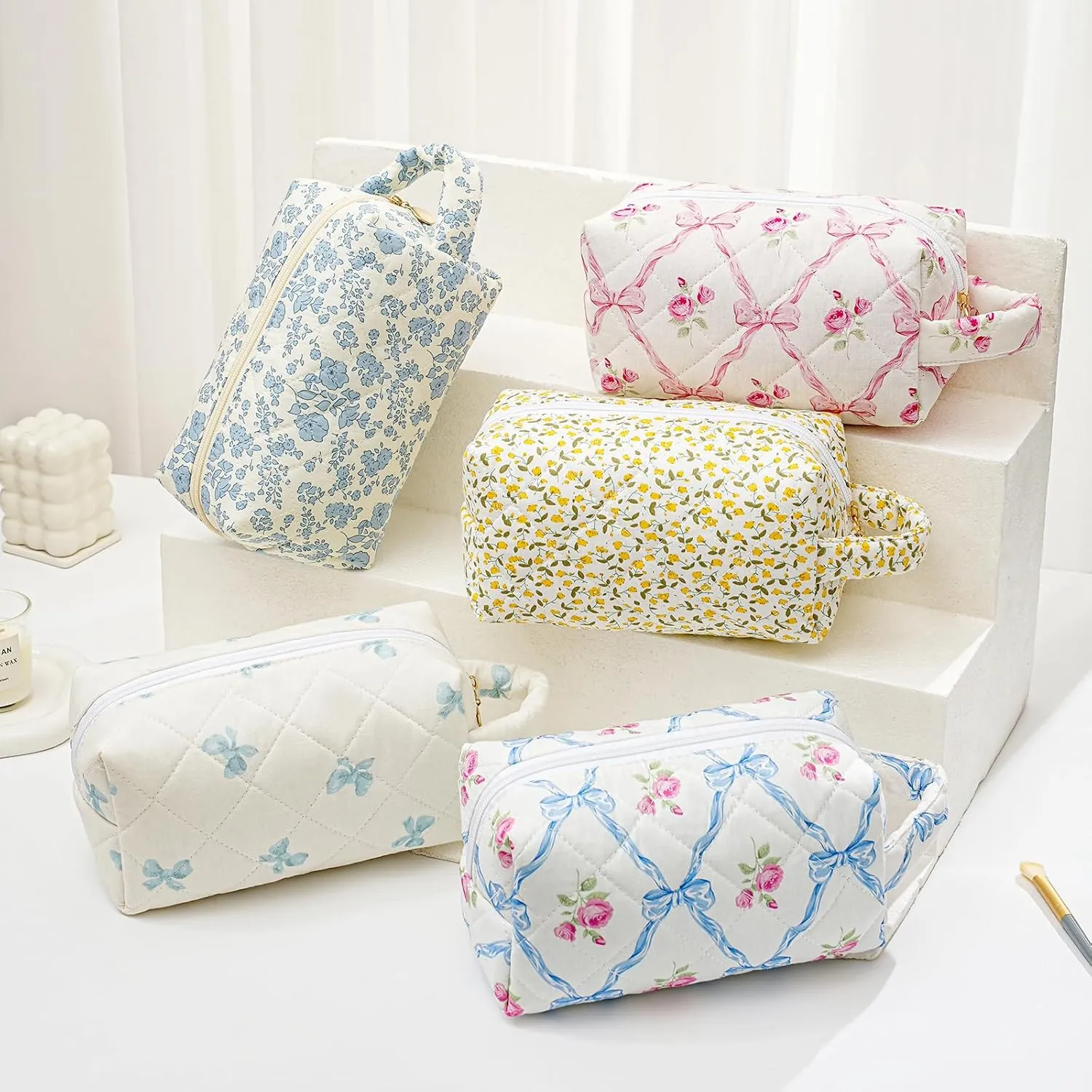 Gleyemor Cute Small Quilted Makeup Bag for Women, Floral Cotton Cosmetic Bag, Toiletry Pouch Travel Essentials Christmas Gifts (Pink Floral)