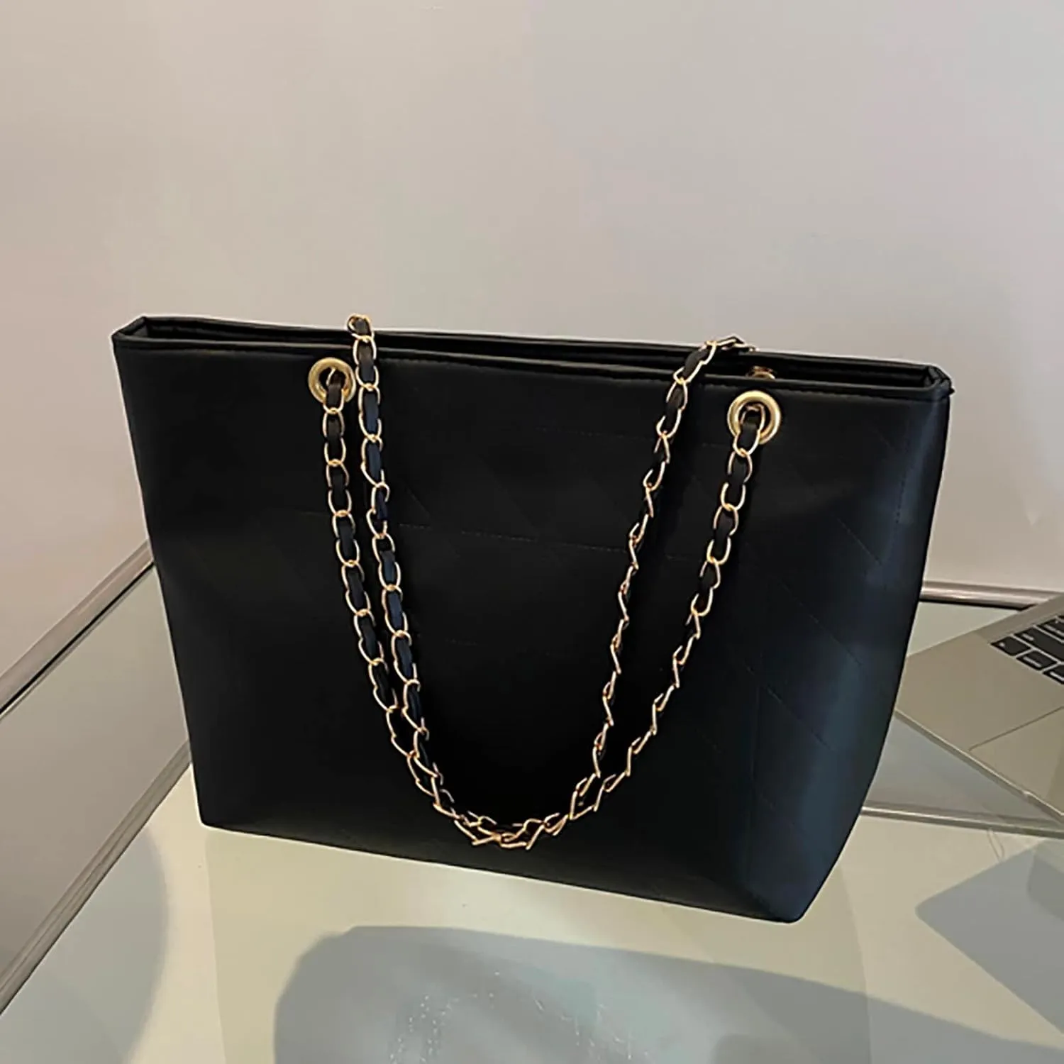 Ladies Fashion Solid Color Leather Diamond Bag Zipper Metal Chain Shoulder Strap Bag Shoulder Bags Men (Black, One Size)