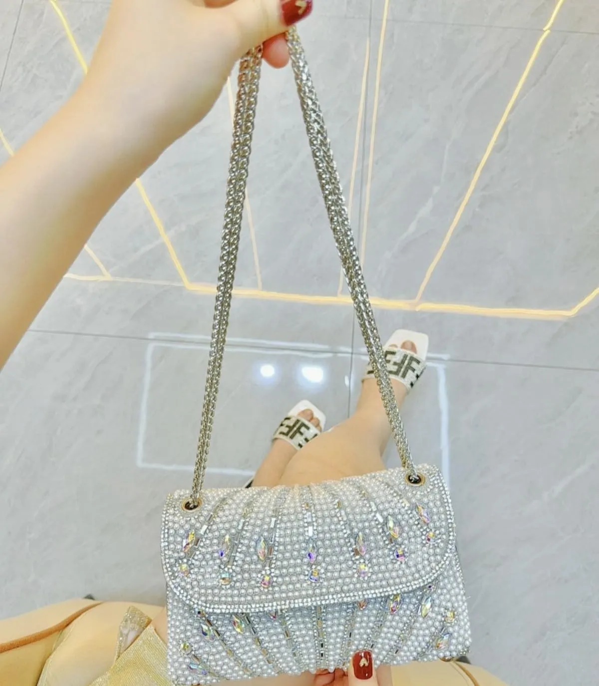 Pearl Rhinestones Clutch Purses for Women with Chain Strap Sparkly Evening Bags Crossbody Purse for Cocktail Prom Wedding