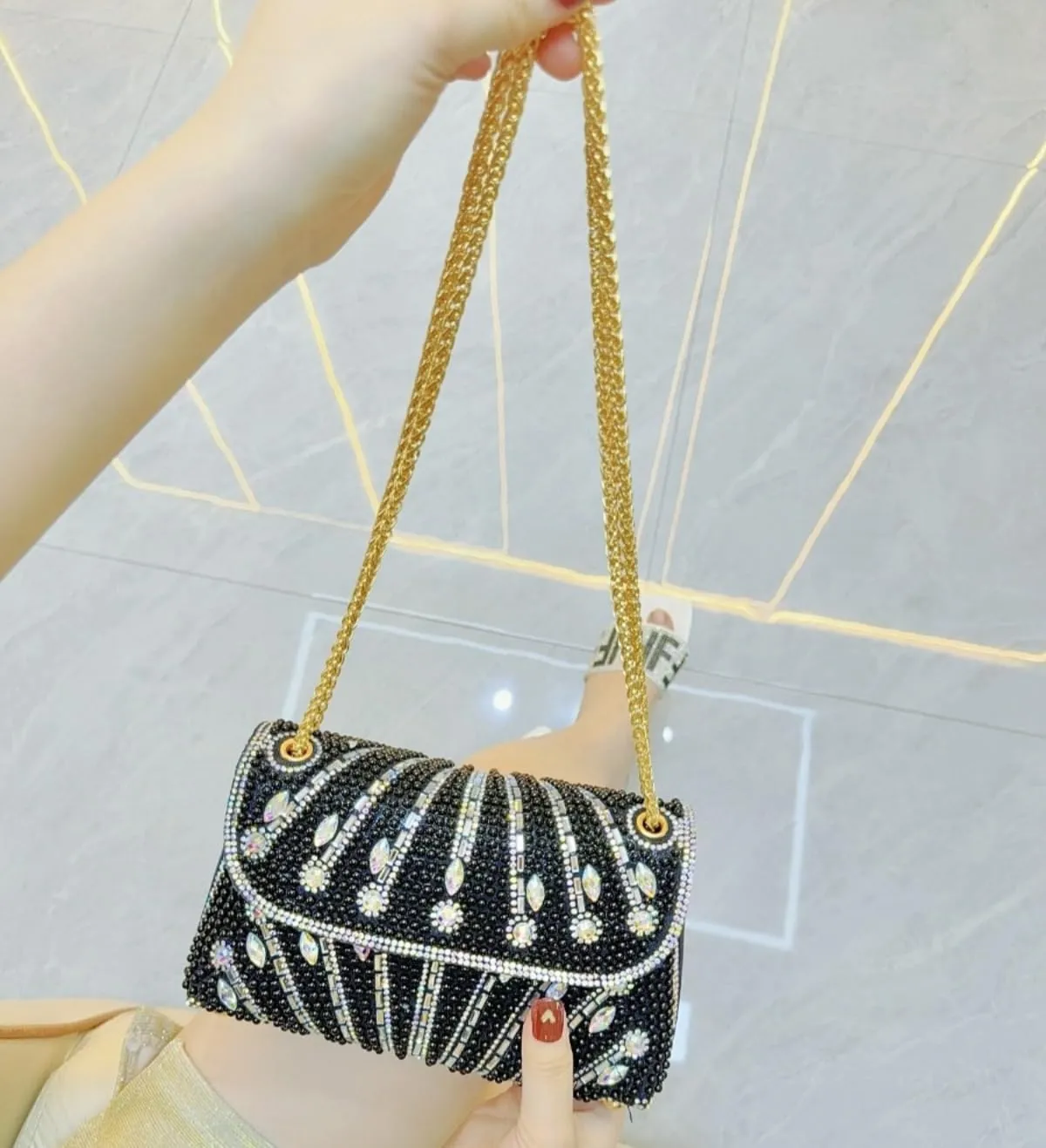 Pearl Rhinestones Clutch Purses for Women with Chain Strap Sparkly Evening Bags Crossbody Purse for Cocktail Prom Wedding