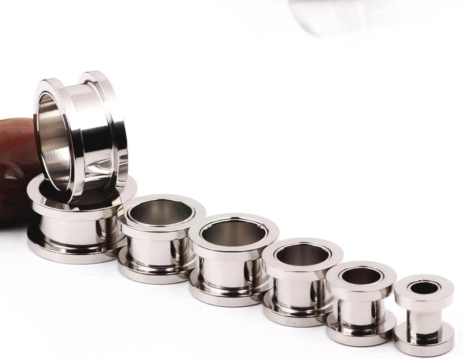Piercing Jewelry 2Pieces 14G Piercing Jewelry Stainless Steel 1.6-25mm Body Jewelry for Men Tunnels Simple Round Tunnel Gauges for Ears Silver