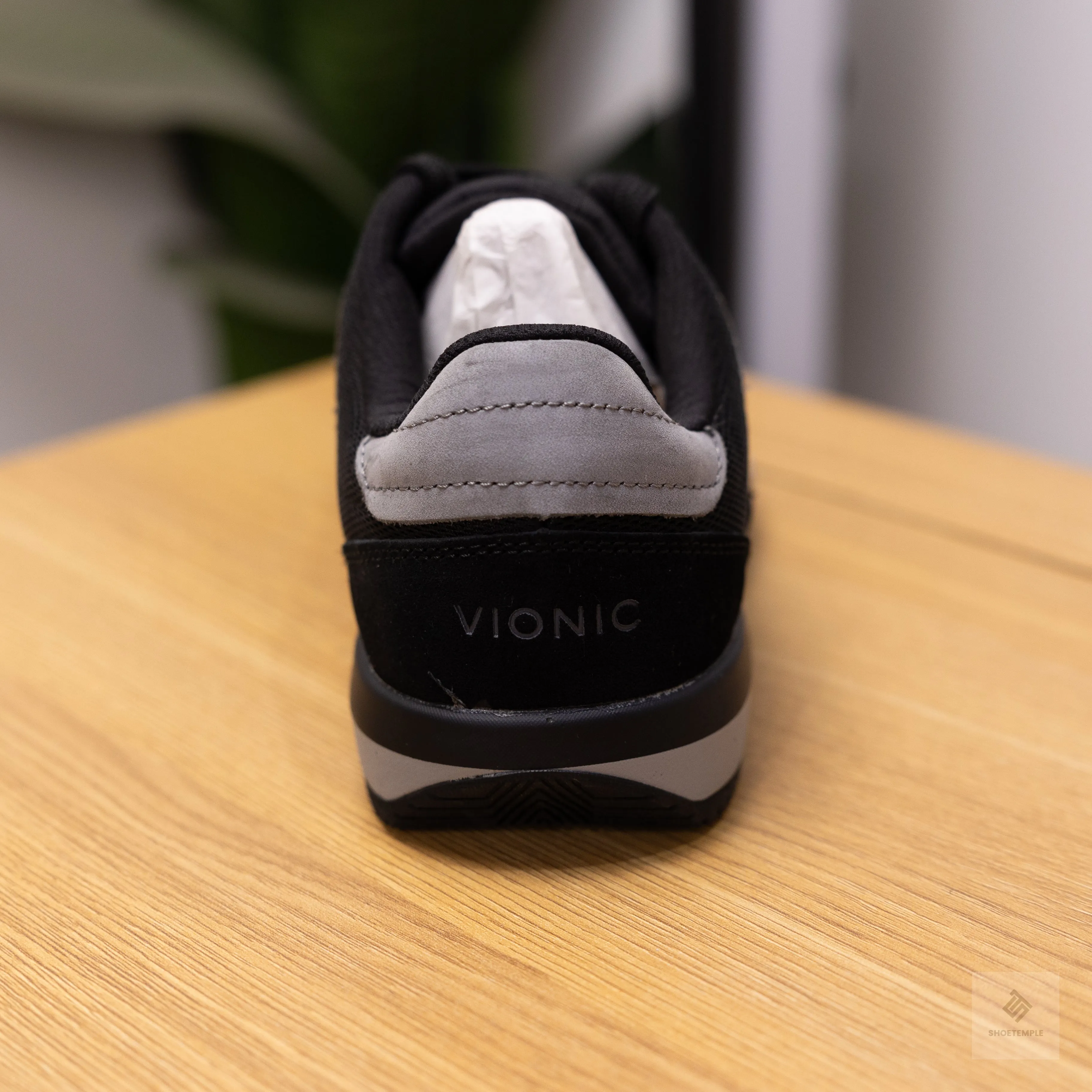 Vionic Bradey Leather Textile Sneaker