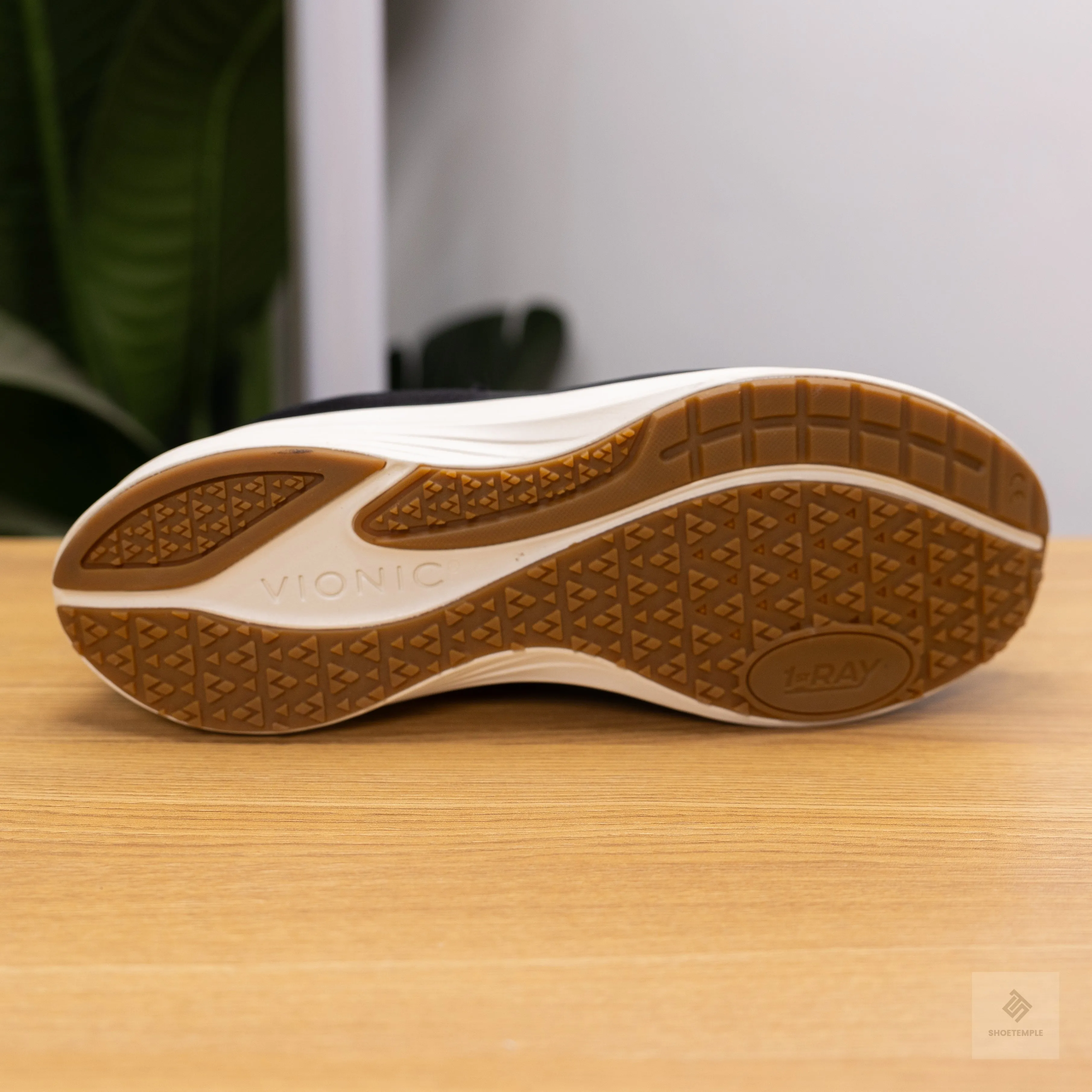 Vionic Limitless Sneaker