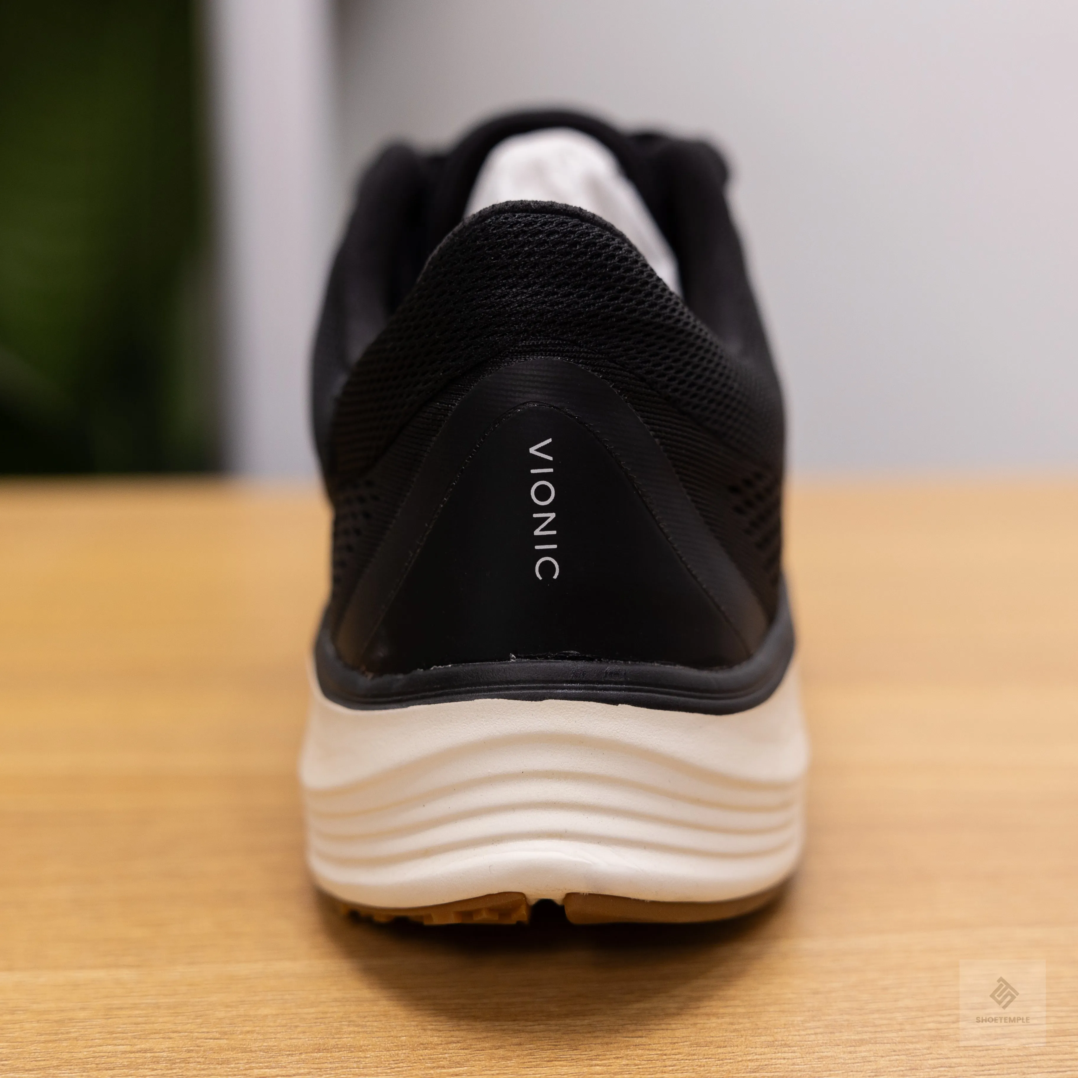 Vionic Limitless Sneaker