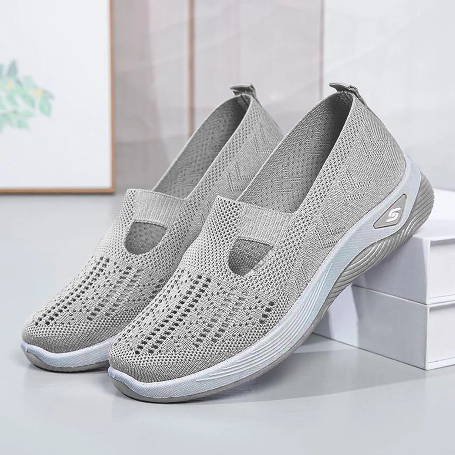 Womens Easy Wear Slip On Sneakers Athletic Walking Shoes Summer Casual Mesh-Comfortable Tennis Workout Sneakers 2025