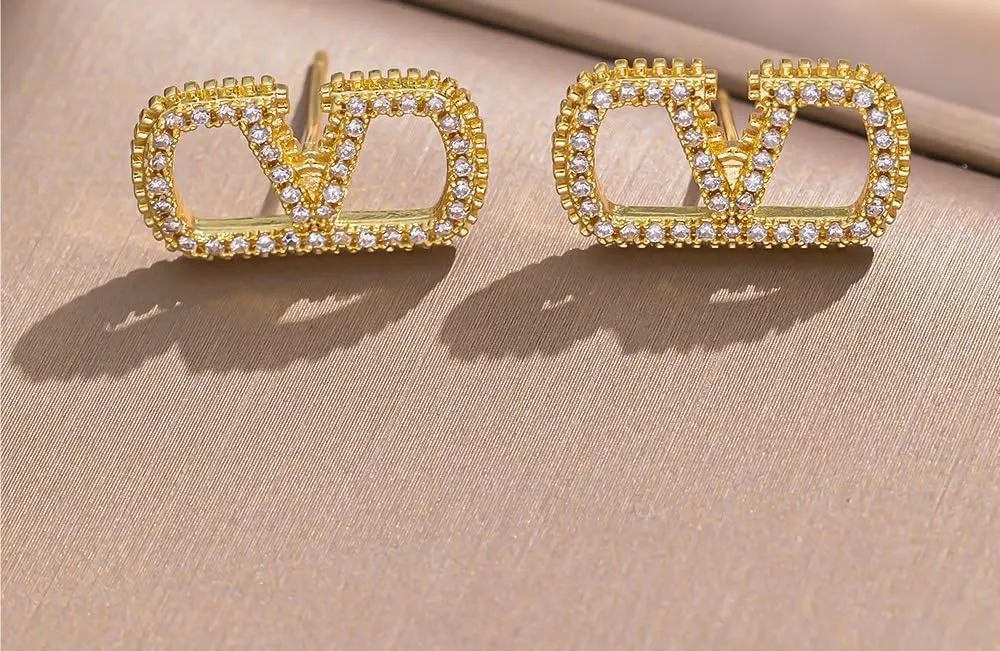Women's jewelry, V earrings, geometric V-shaped earrings and studs, women's jewelry