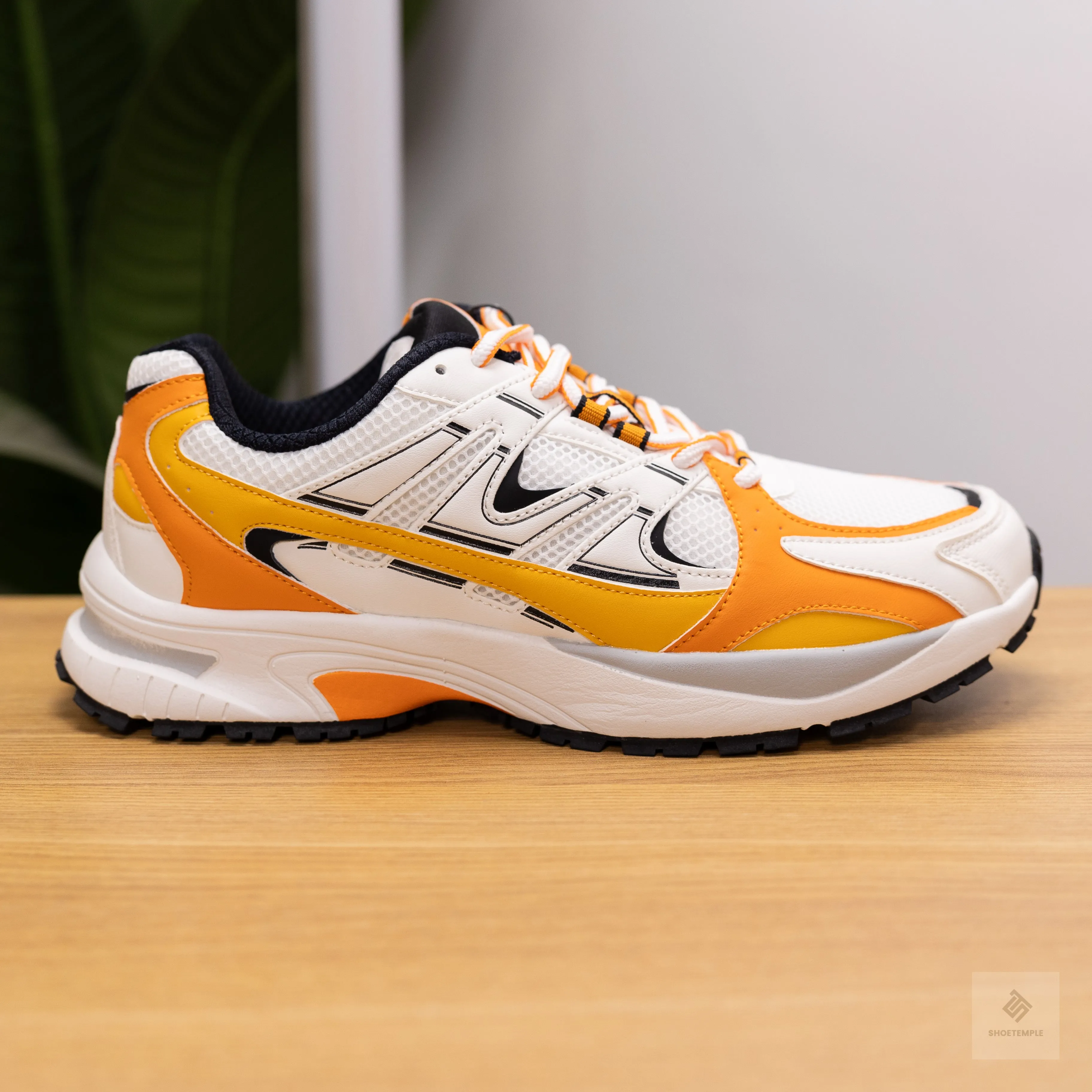 Zara Multi Colored Sneaker